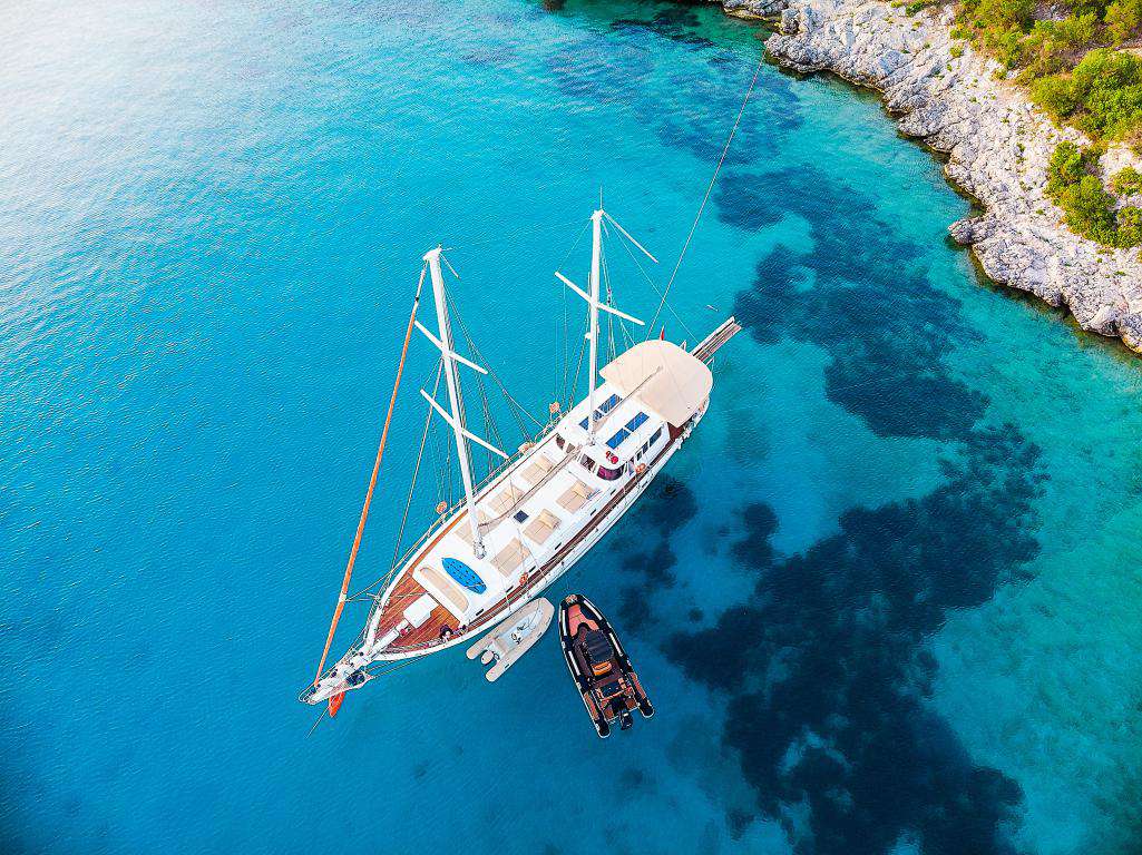 Hera Yachting 4