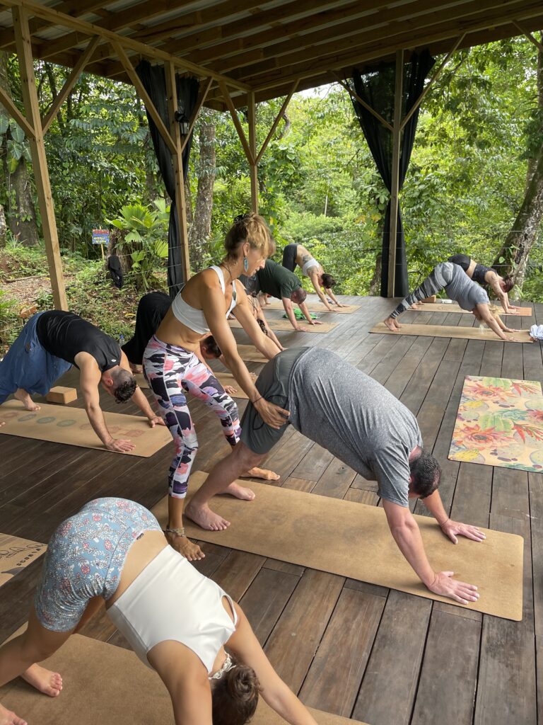 Dini Martinez Yoga & Tantra 3