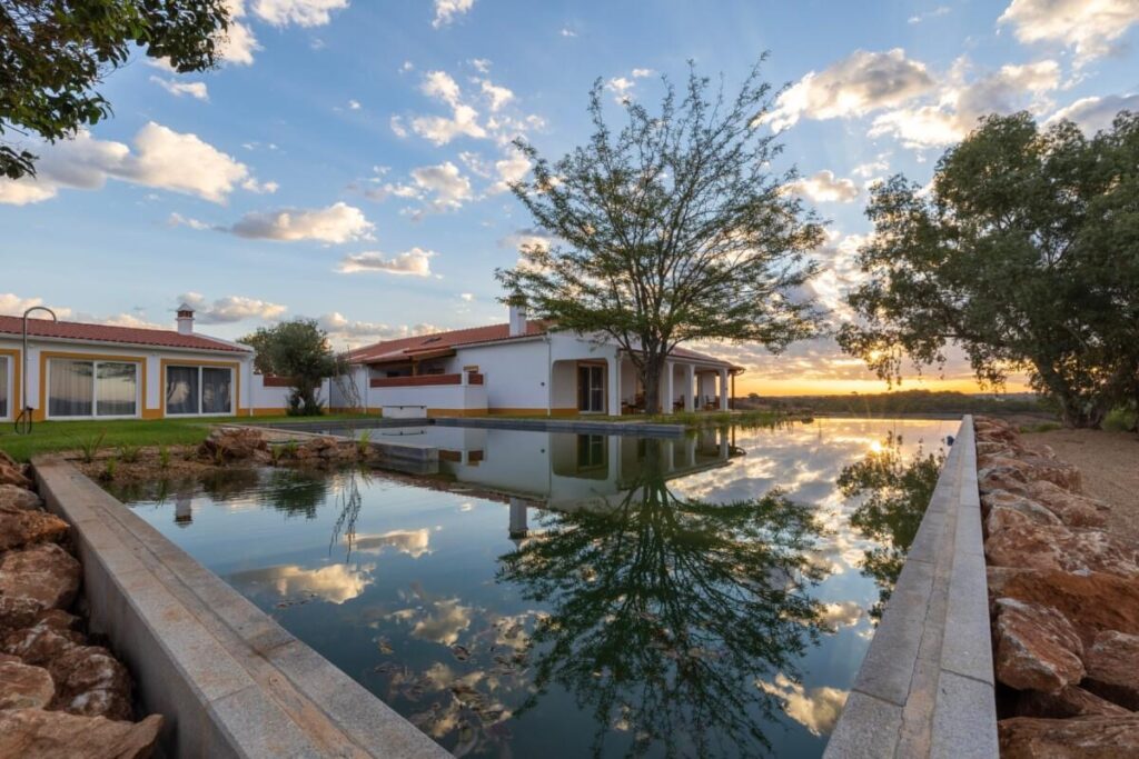 Neu Retreats