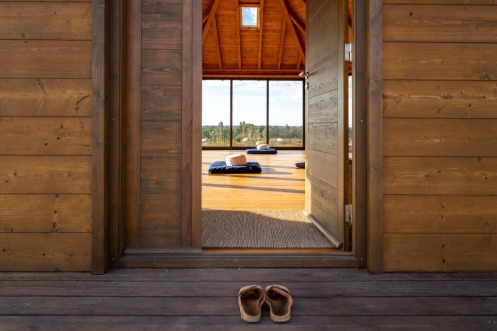 Neu Retreats 3
