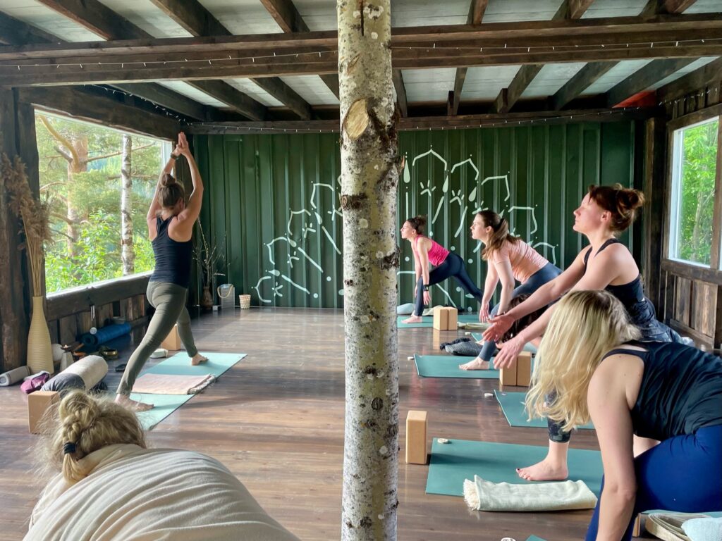 Wanderlust YOGA AS 8