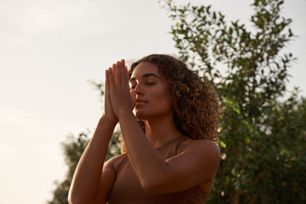 Sola Yoga Club 2