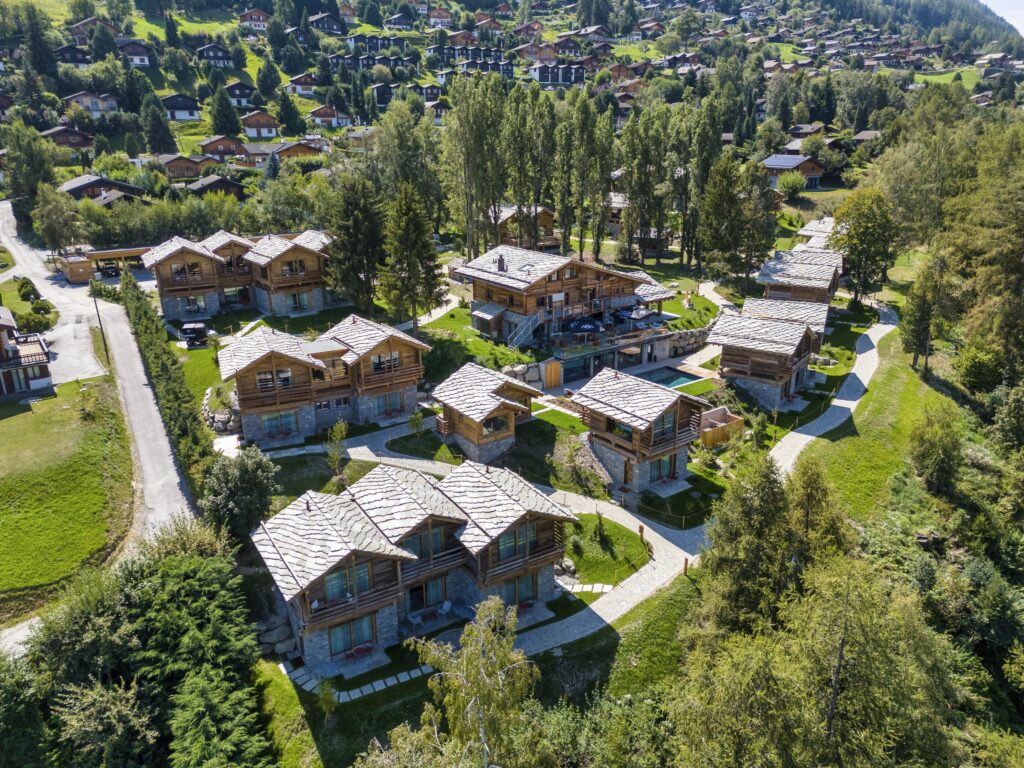 Mad Retreat Hotel 2