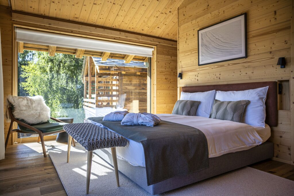 Mad Retreat Hotel 6