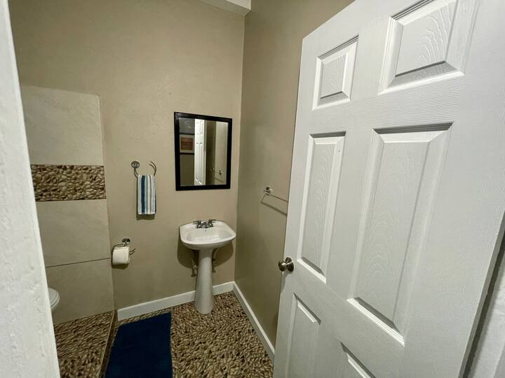 Alafia Holistic 4
