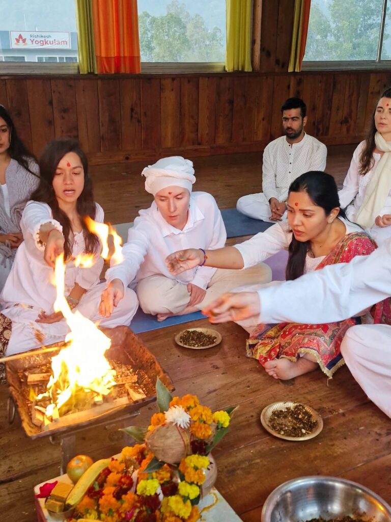Rishikul Yogashala Rishikesh 5