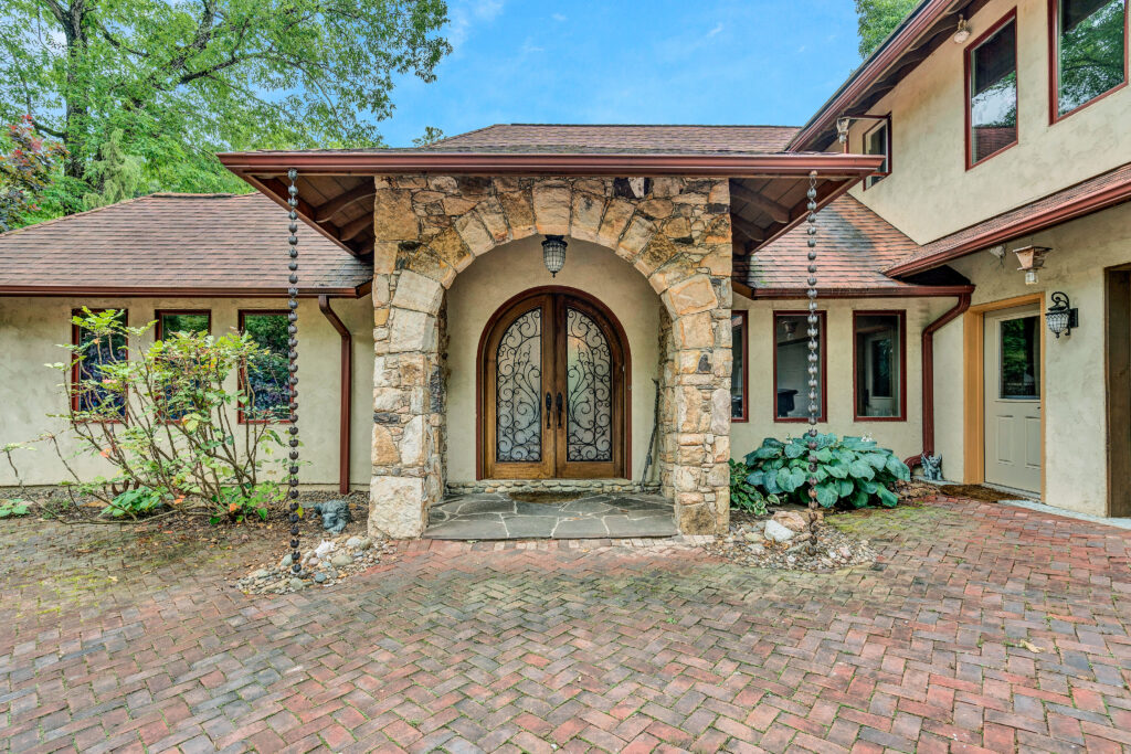 Brookwood House 3