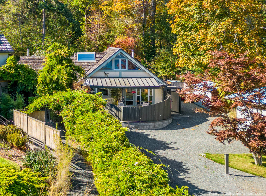 Manna House CA 4