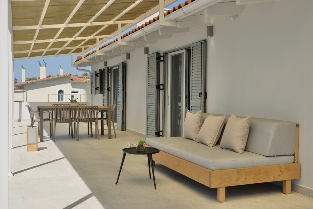 EVIA BAY SUITES & RETREATS 4